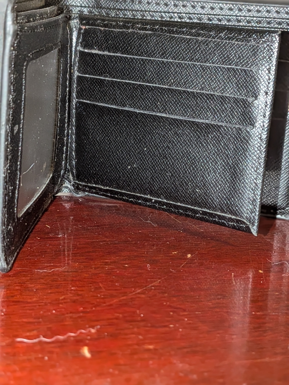 Designer Brand Wallet - Picture 4 of 5